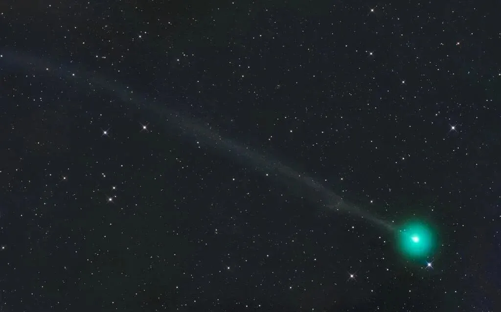 طغیان غیرمنتظره دنباله‌دار 220P/McNaught در مدار داخلی منظومه شمسی