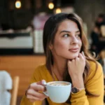 قهوه و علائم افسردگی؛ آیا نوشیدن روزانه قهوه می‌تواند به سلامت روان کمک کند؟